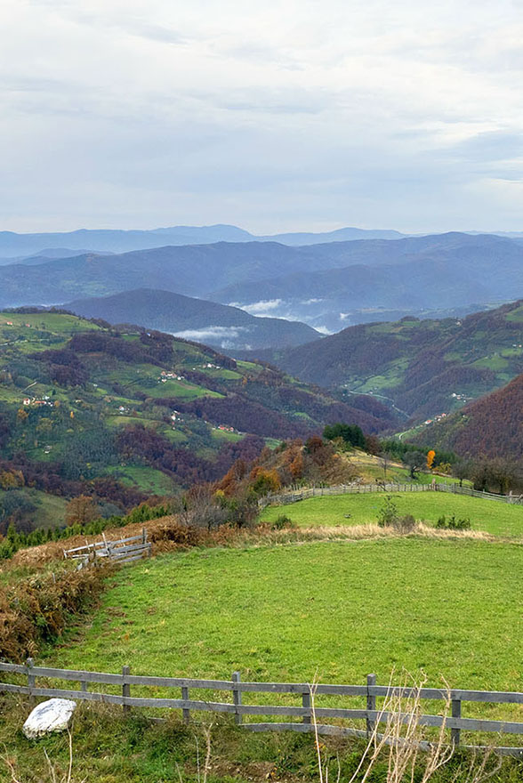 Pejzaž-rodno-selo-Bajina Bašta-jesen